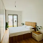 Plant House * 地拉那